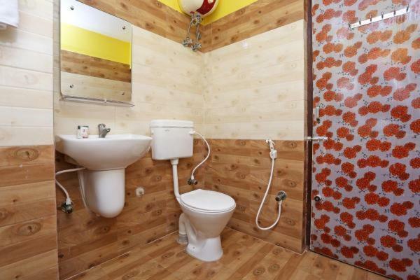 Goroomgo Laxmi Resort Пури Экстерьер фото